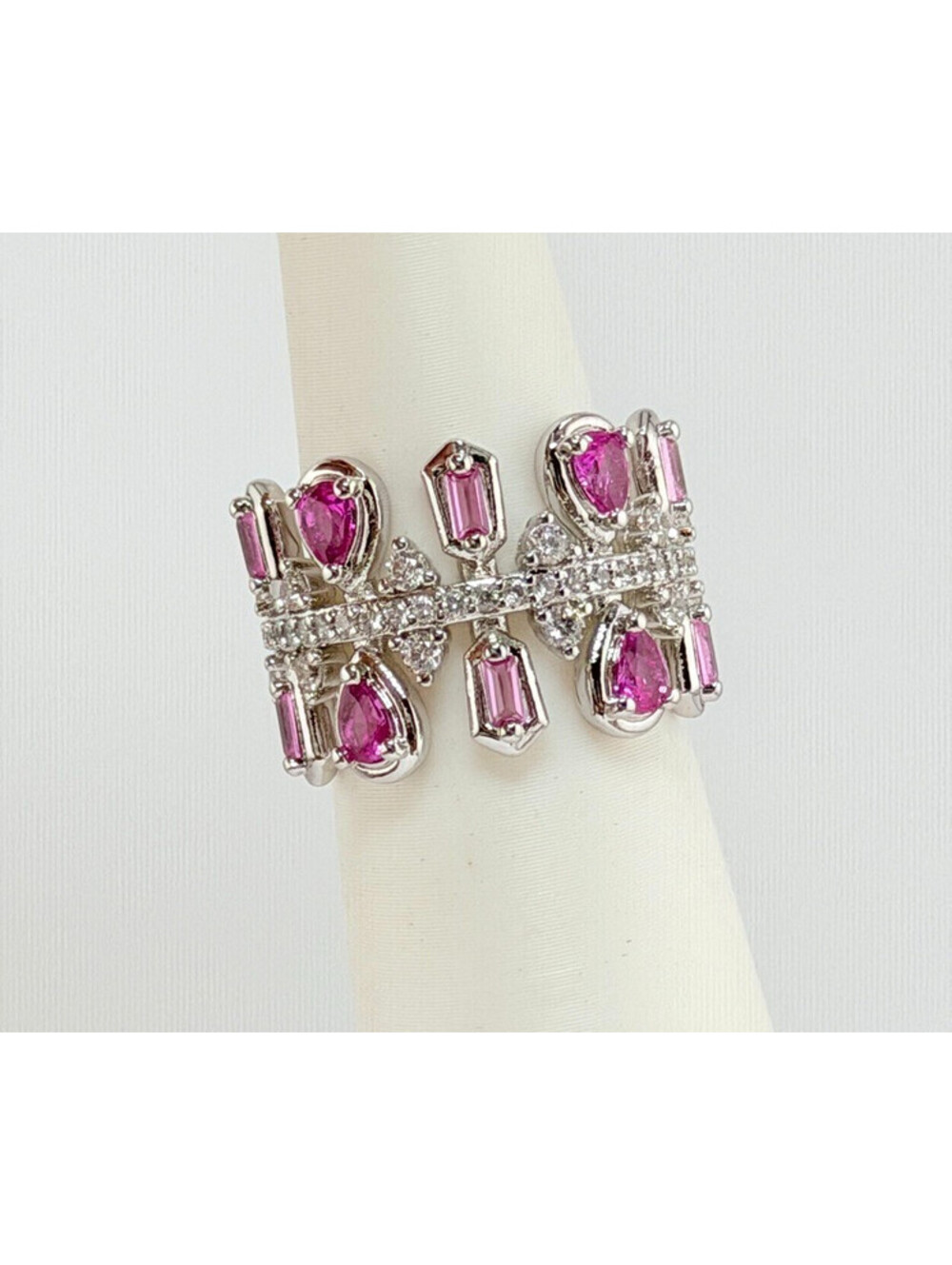 Bomb Party Ring Size 5 “Spicy Little Showoff” Pink Sapphire on Rhodium RG20124